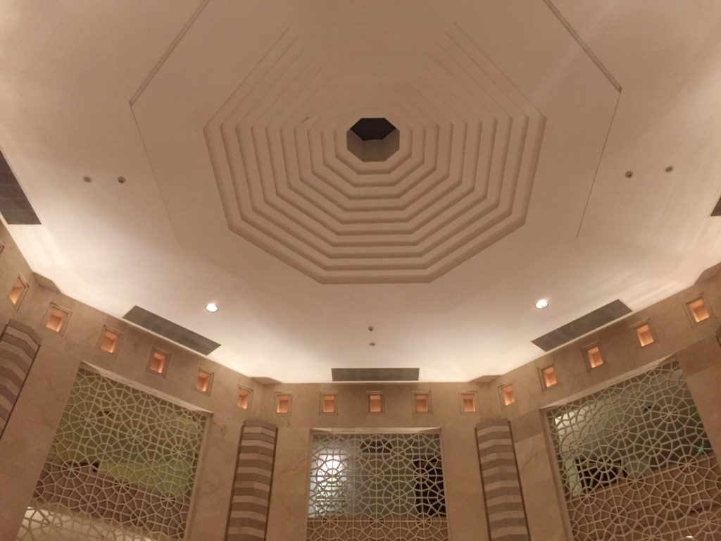 Hilton Luxor Ceiling