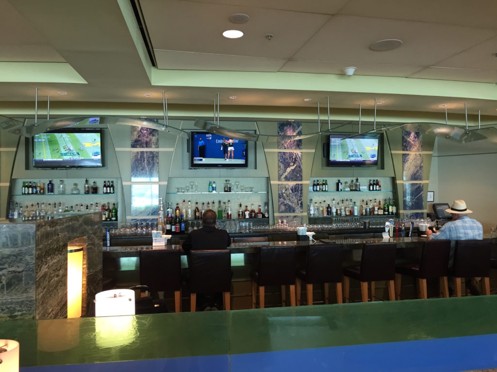 Miami Admiral's club Bar