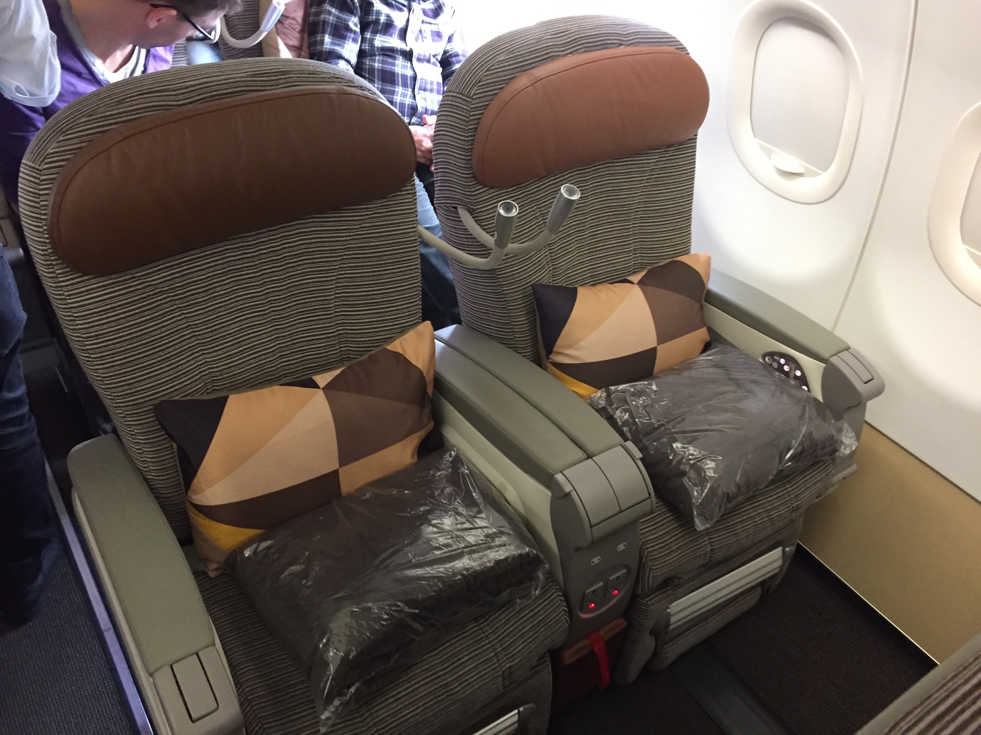 Etihad A320 Business Class Review | No Mas Coach!