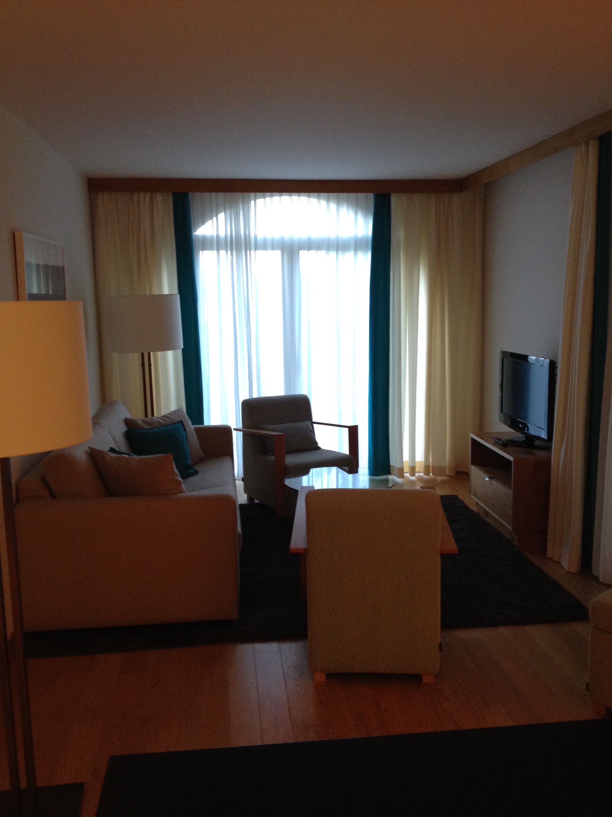 Le Meridien Lav Split Suite Living Room