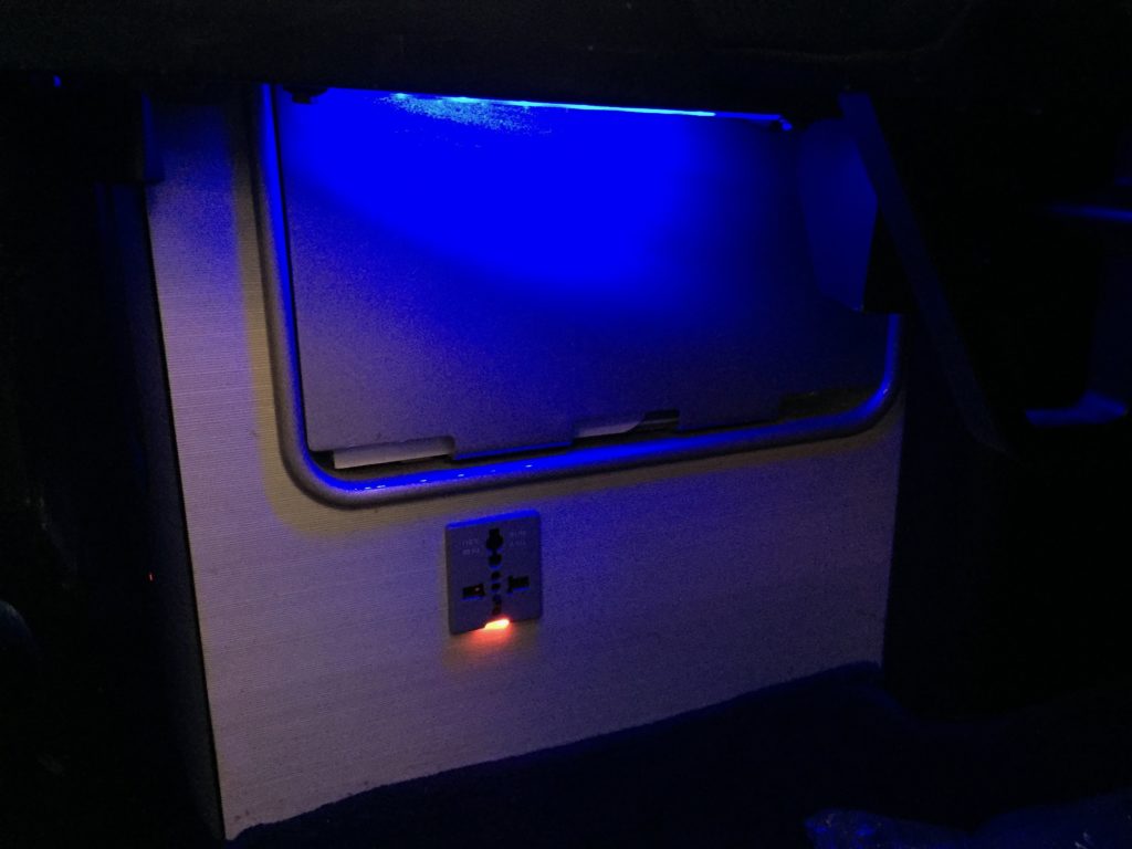a blue light in the back of a car